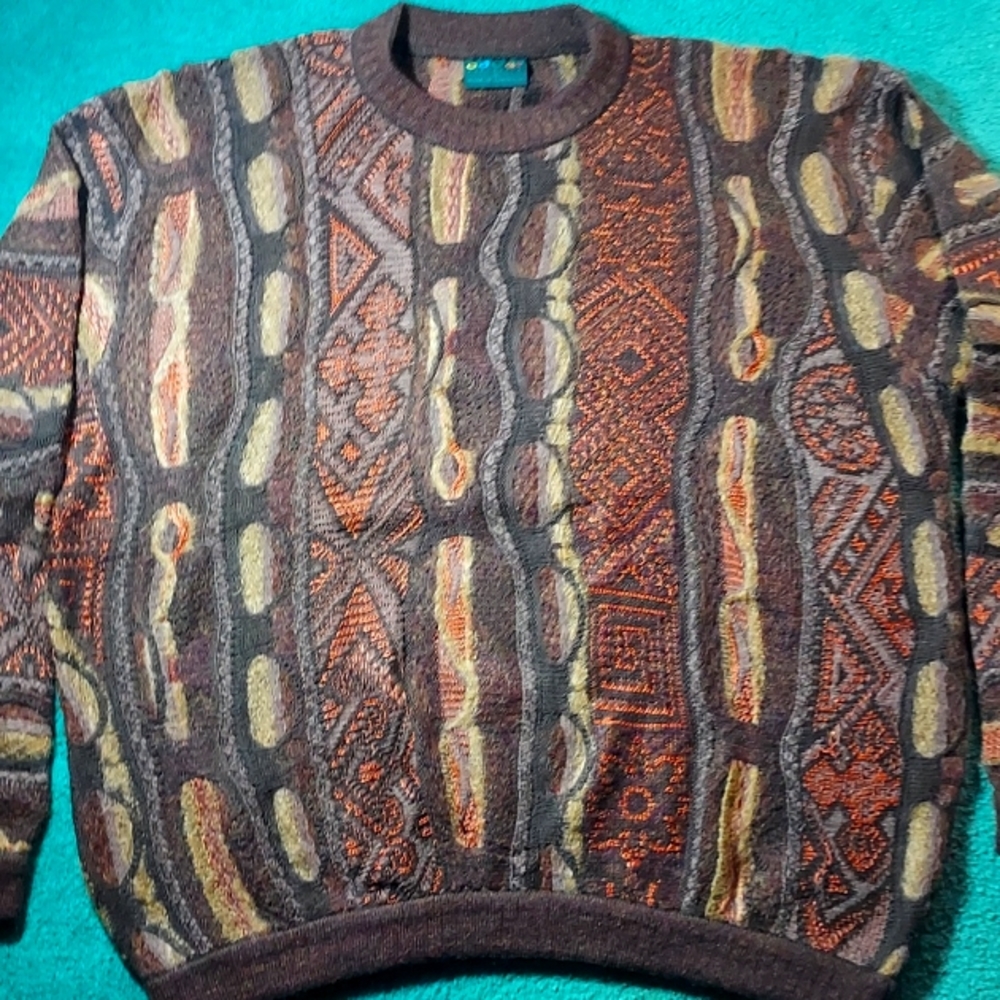 AUTHENTIC COOGI SWEATER, X/L EXCELLENT CONDITION.